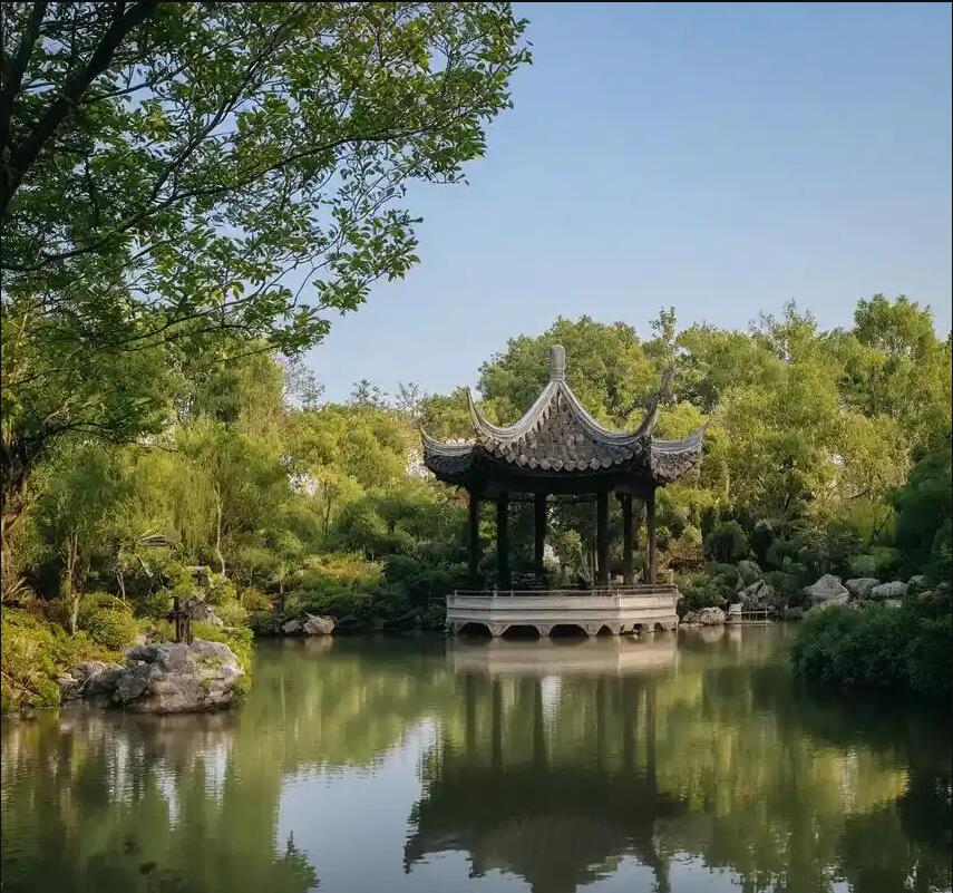 上海奉贤雨真运动有限公司